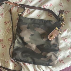 Tommy Hilfiger Camouflage Crossbody Bag